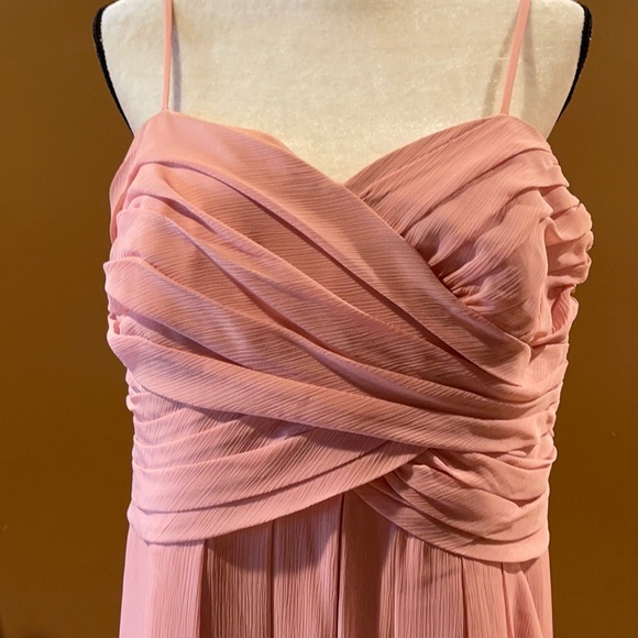 Formal mauve pink long dress. Size 20 Tailored. So it fits more like an 18 - Picture 8 of 8